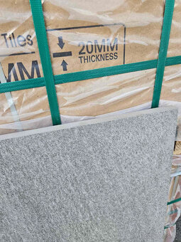 Dlažba veľkoformát 90x60, hrubka 2cm, vzhľad kameň sivá - 5