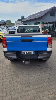 Predam Toyota Hilux 2,4D-4D - 5