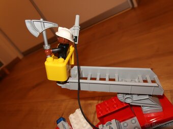 Lego DUPLO 10592 - Hasičské auto - 5