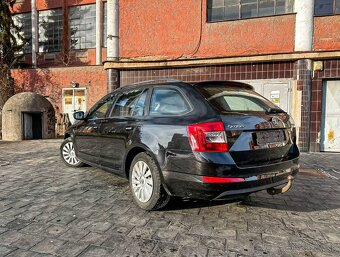 Škoda Octavia Combi 1.6 TDI 110k Active - 5