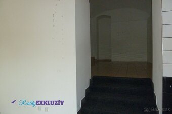 Na prenájom obchodný priestor v centre mesta Lučenec - 5