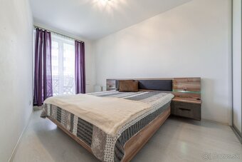Novostavba 2 izbového bytu s loggiou a garážou - 5