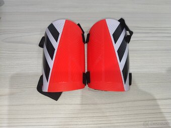 Detský futbalový dres a kopačky - 5