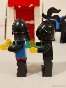 LEGO Castle 6035 Castle Guard - 5