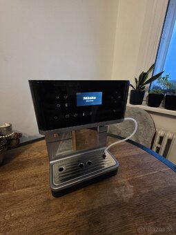 Plne automatický kávovar Miele CM6100 - 5