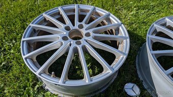 Mercedes Benz GLA sada diskov R18 - 5