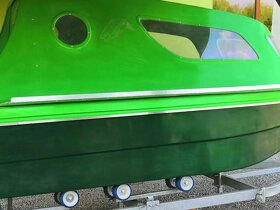 Čln rybársky s kabínou . - 5