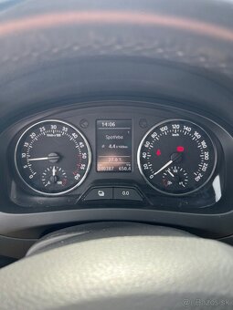 Predam skoda Rapid - 5