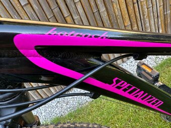 Krásny dievciensky bicykel Specialized Hotrock 24” - 5