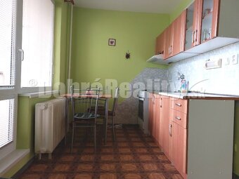 PRENÁJOM: 1 IZBOVÝ BYT S BALKÓNOM A LOGGIOU, SLNEČNÁ ULICA - 5