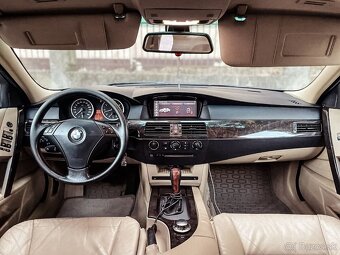 Bmw e60 525i  M5 look - 5