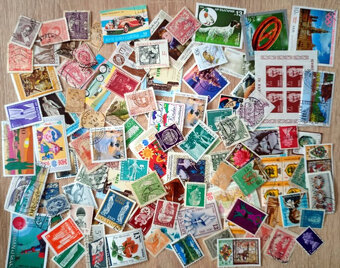 Predám balík poštových známok 1000 ks. č 2 - 5