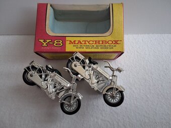 MATCHBOX Y-8 - 5