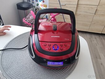 Predáme malé praktické rádio zn. Hyundai CD,USB - 5
