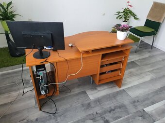 Predam PC stolik - 5