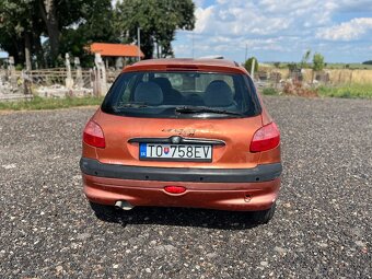 Peugeot 206 1.1 benzín - 5