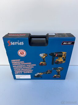 Set akú naradia v kufriku - 5