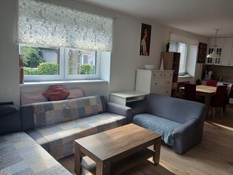 Prenajmem velky 130m2 byt so zahradkou v dvojdome Marianka - 5