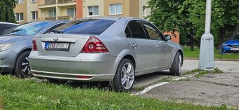 Ford Mondeo mk3 Ghia - 5