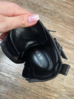 Kožené topánky Guess - 5