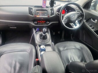 Kia Sportage.2.0 CRDI .4X4 100KW - 5