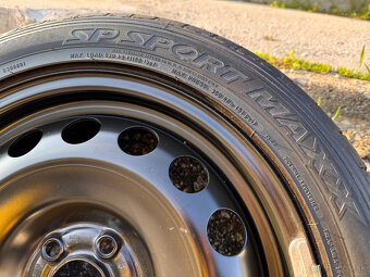 Komplet. kol. s let. pneu 215/45 R16 ideál. na FABIU 3 ainé - 5