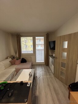 Prenajmem 1-izbový byt Vráble – Sídlisko Lúky - 5