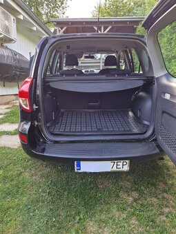Toyota Rav4 2,2 D, 4x4, manuál, diesel, r.v. 2008, SUV - 5