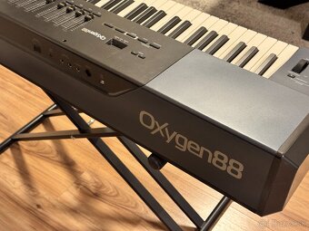 M-Audio Oxygen 88 Midi controller s vyváženou klaviatúrov - 5