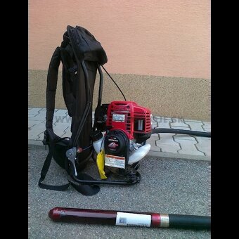 motorový ponorný vibrátor na betón - 5