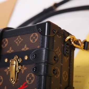 Kabelka kufrík L V - 5