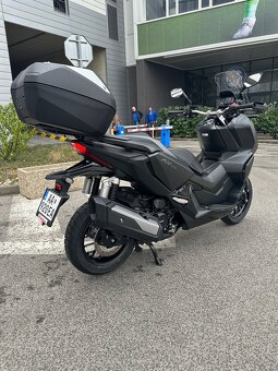 Honda ADV350 - 5