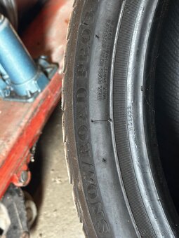 235/45 R18 98V - 5