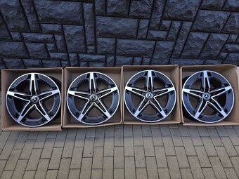 5x112 R19 Mercedes Benz A35 AMG W177 Nepoužite - 5