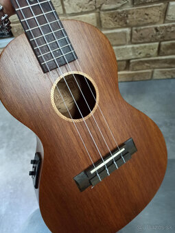 Tenorové ukulele Mahalo s elektronikou - 5