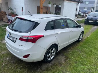 Hyundai i30 CW 1.6 Crdi, 81kw (2014) - 5