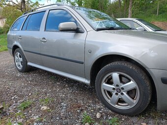 Elektróny Škoda Octavia I - 5