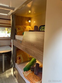 Predám obytný príves NIEWIADÓW N Cross mini. - 5