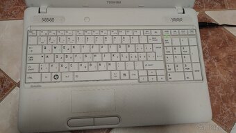 Predám notebook Toshiba - 5