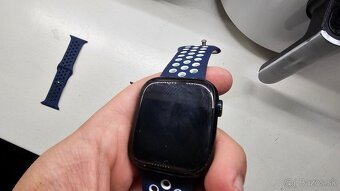 Apple Watch 7 black 45mm - čítaj popis, drobná chyba - 5