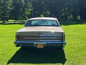 Svadba, foto, filmy - Lincoln Continental (1978) - 5