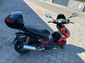 Skúter Kymco 50 - 5