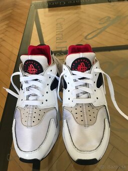 Nike Air Huarache Sneaker - 5