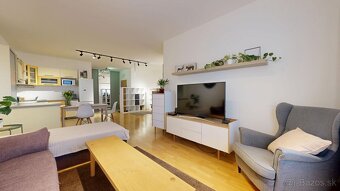PREDAJ priestranného bytu v úžasnej lokalite – Bratislava - 5