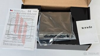 Tenda TEG1105P-4-63W PoE AT switch 4x PoE 802.3af/at, 5x 1 G - 5