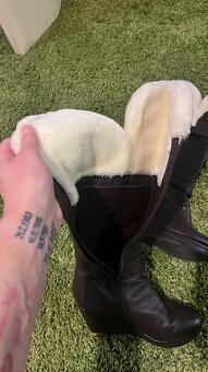 Predám kožuchy S a k nim topánky 38 - 5