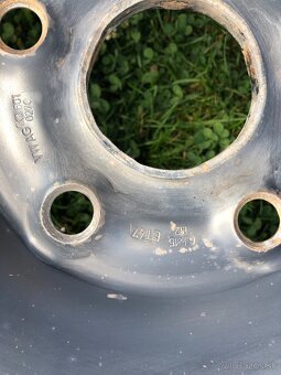Predám 4ks plechové disky 5x112 R15 do vw škoda - 5