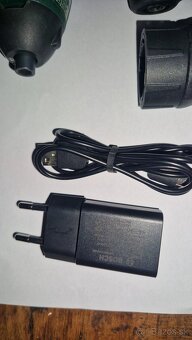 Bosch IXO + excentrický a uhlový nadstavec - 5