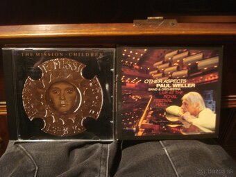 CD N.CAVE B.SOUTH HENDRIX OLDFIELD RAMONES CLASH S.MINDS REM - 5