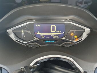 Honda PCX 125 - TOP stav - 5
